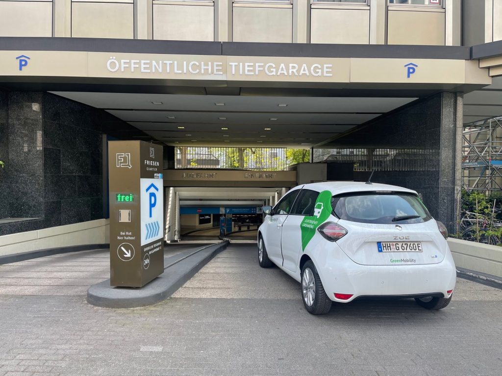 APCOA Parking Deutschland has launched a new partnership with the Danish car sharing provider GreenMobility in Cologne.
